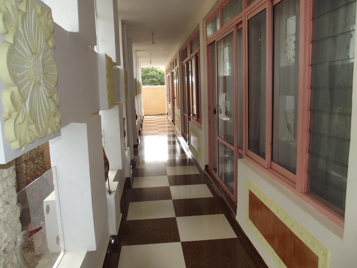 Peacock Park Hotel Ukunda Luaran gambar