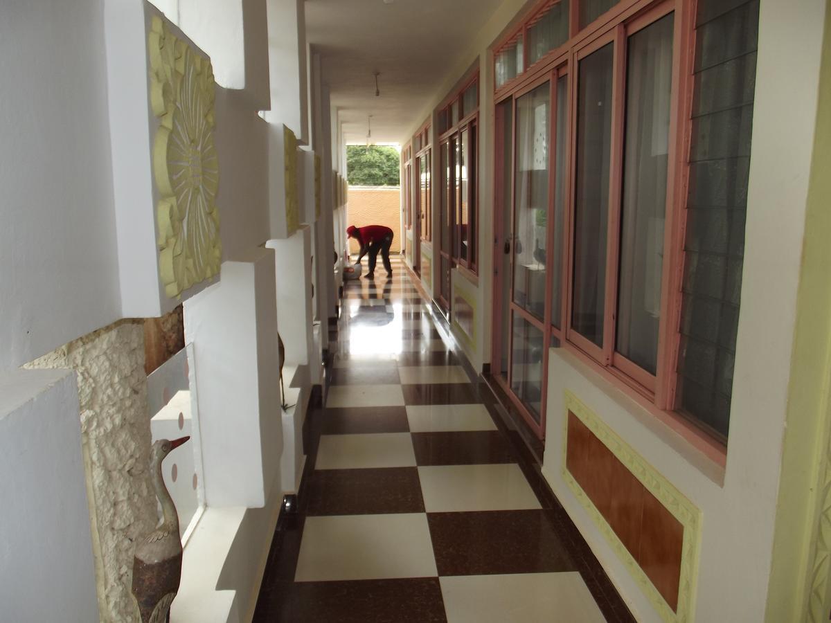 Peacock Park Hotel Ukunda Luaran gambar