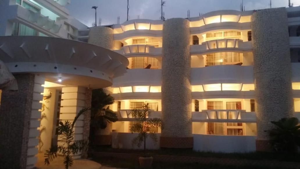 Peacock Park Hotel Ukunda Luaran gambar